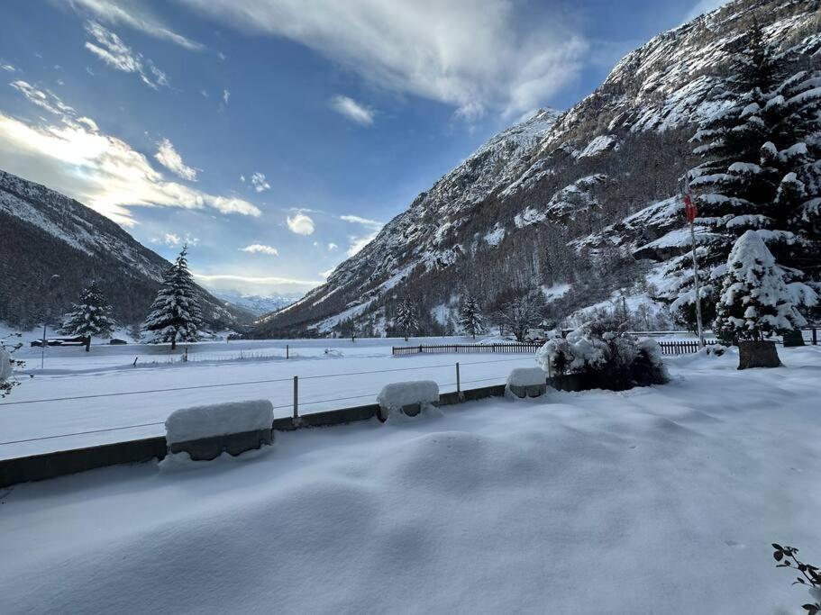 Breathtaking View Apartment Near Zermatt With Parking Tasch Bagian luar foto